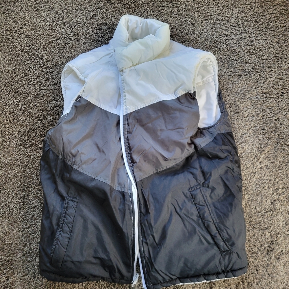 STITCH Color Block Reversible Black White Grey Zip Puffy Vest Size Large Woman's